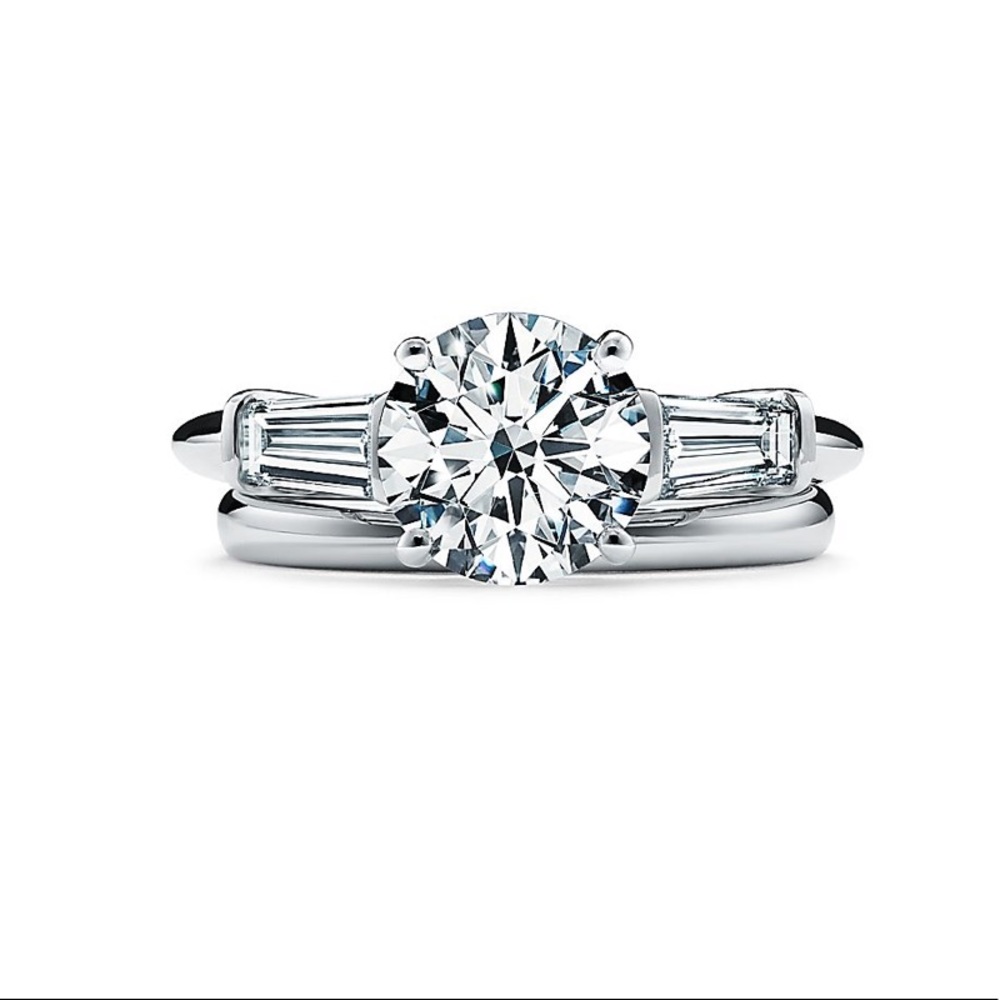 Diamond 14kt Gold Diamond Baguette ring enhancer